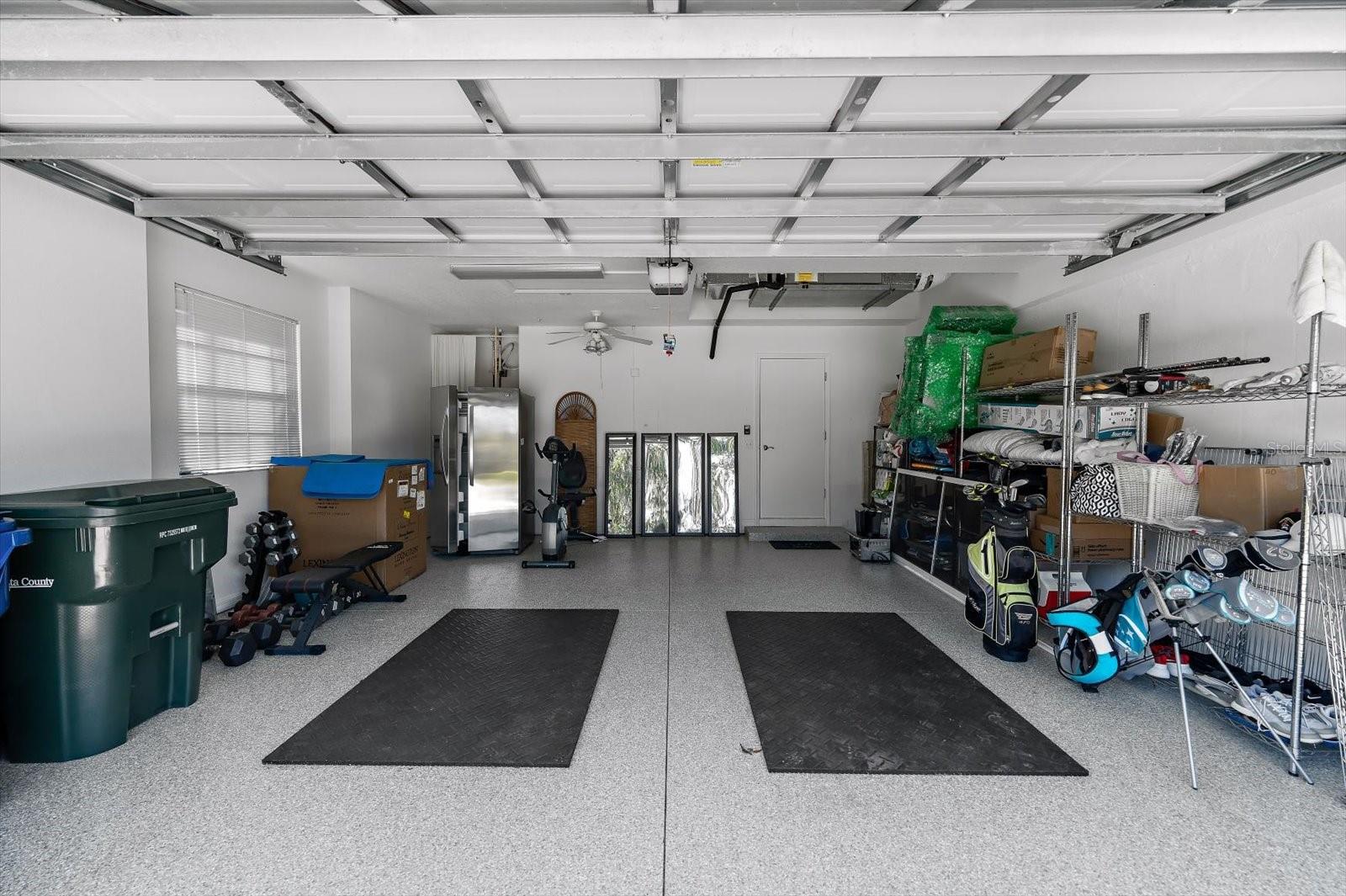 HERITAGE OAKS GOLF & COUNTRY CLUB - Residential