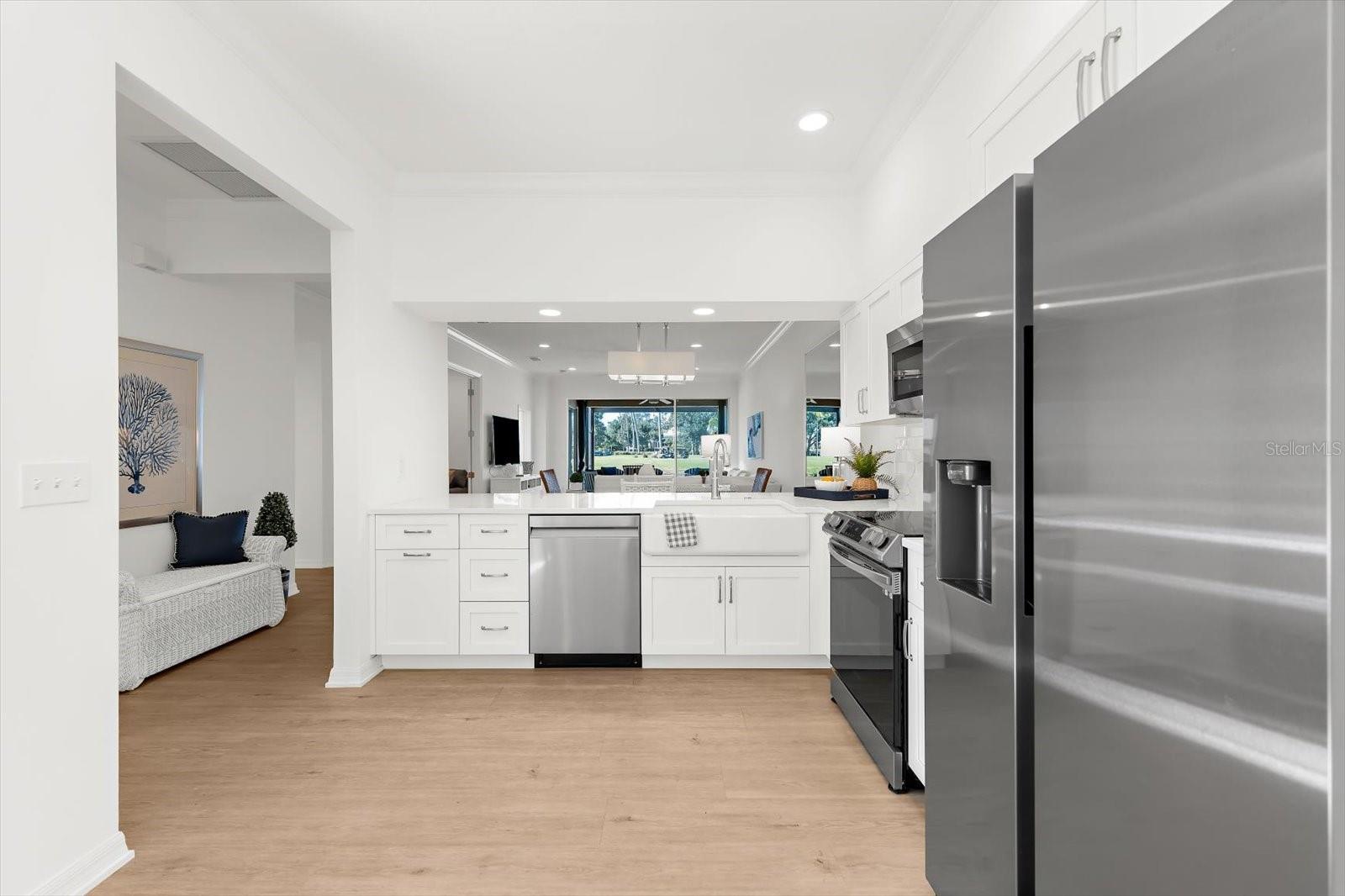 HERITAGE OAKS GOLF & COUNTRY CLUB - Residential