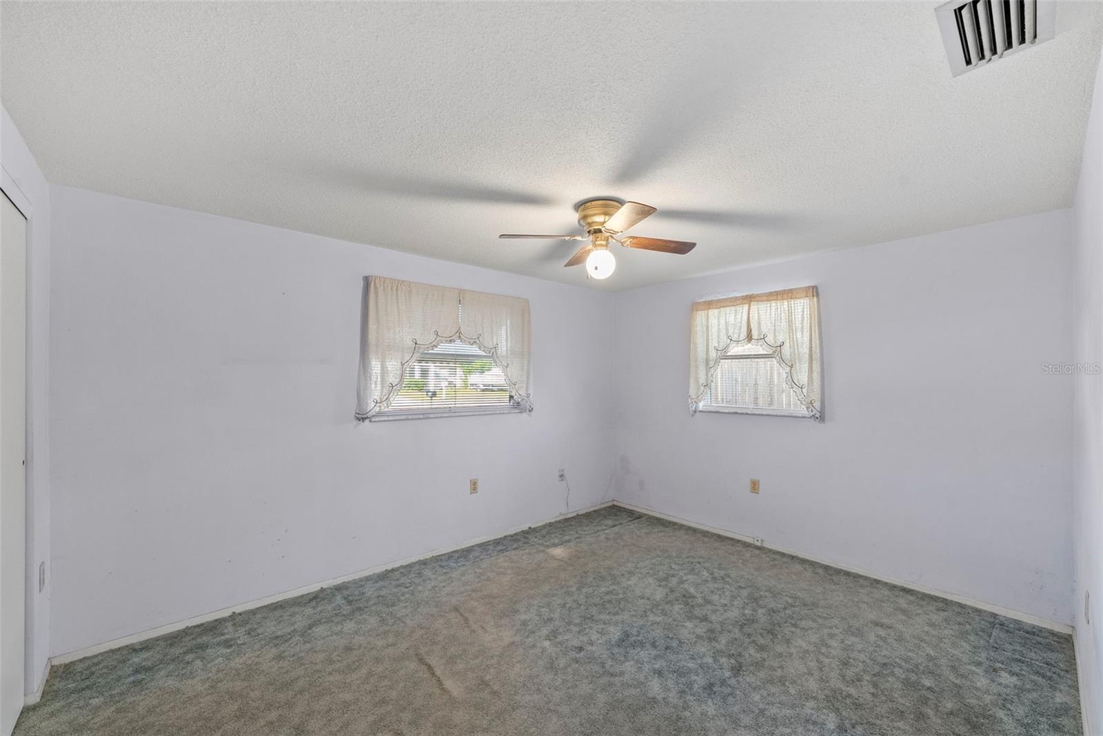 HOLIDAY LAKE ESTATES - Residential