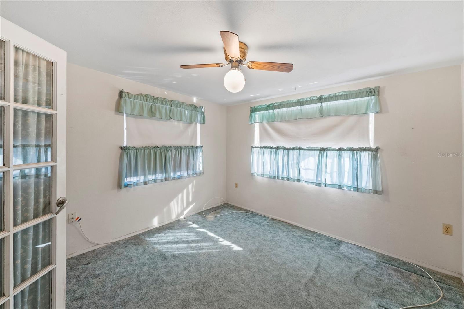 HOLIDAY LAKE ESTATES - Residential