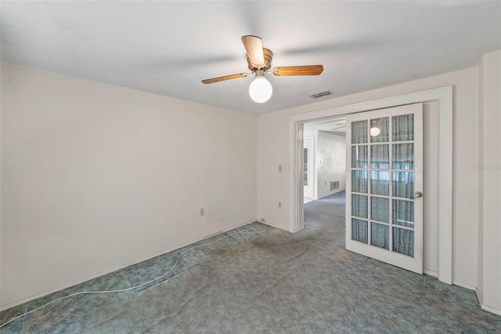 HOLIDAY LAKE ESTATES - Residential