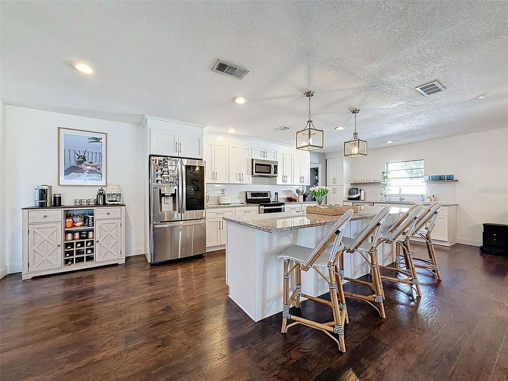 Photo of 7813 River Ridge Drive, Temple Terrace, FL 33637 (MLS # W7882224)