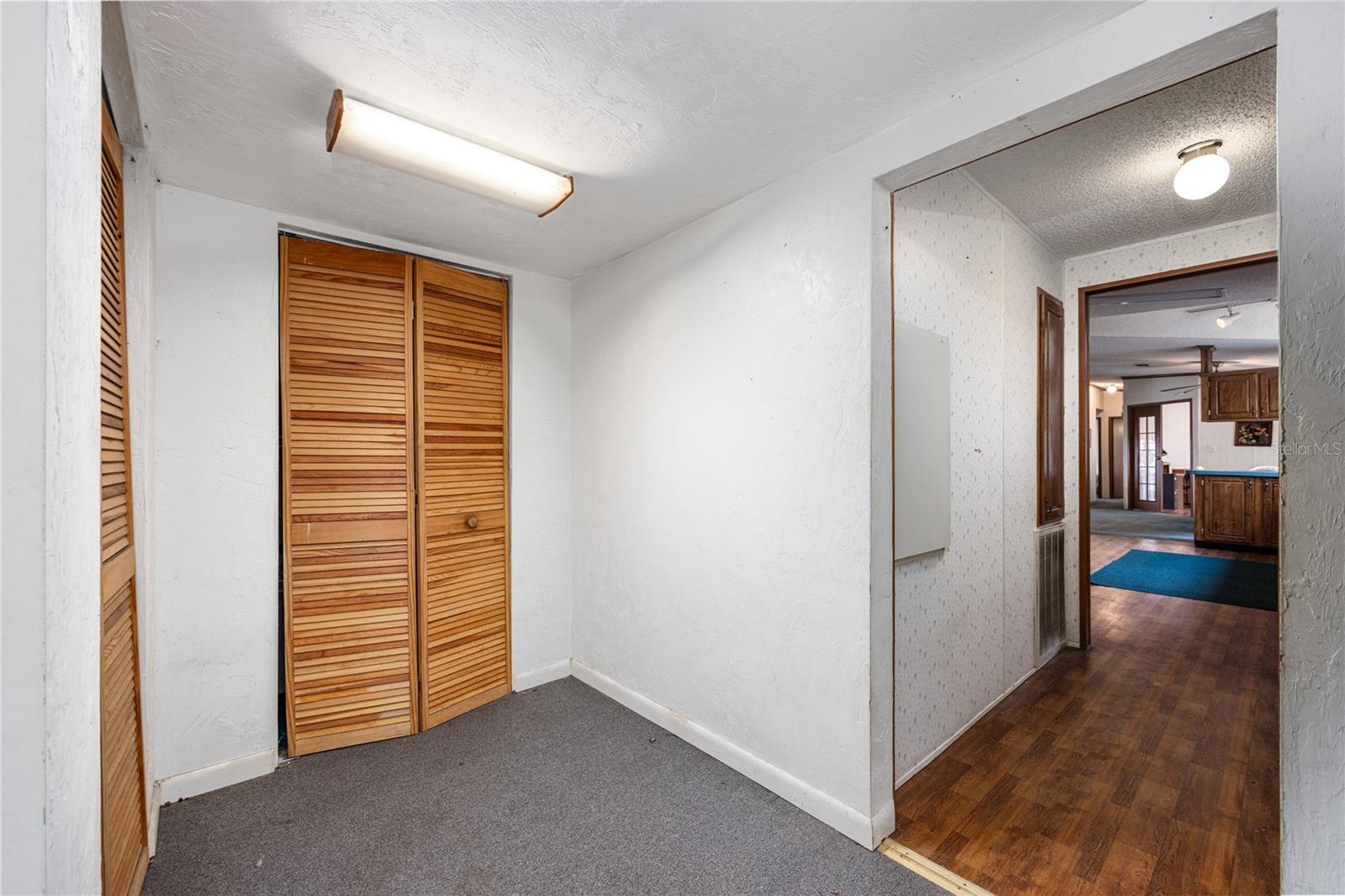 METES AND BOUNDS - Residential