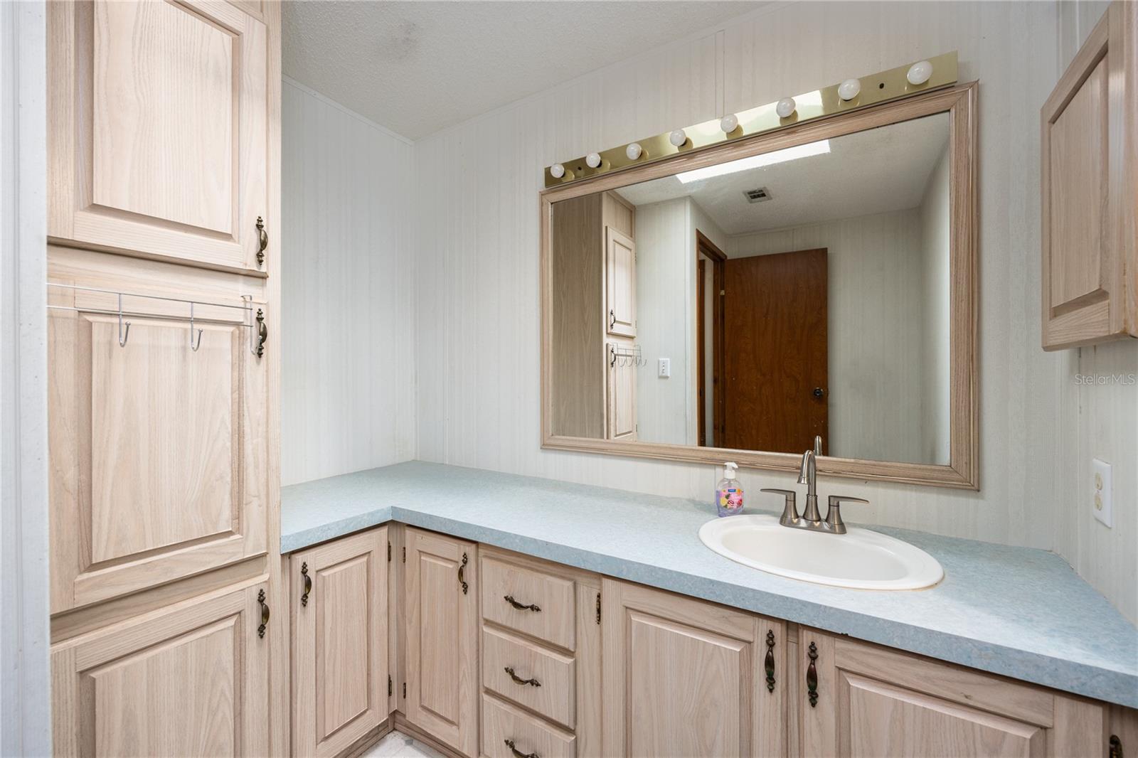 METES AND BOUNDS - Residential