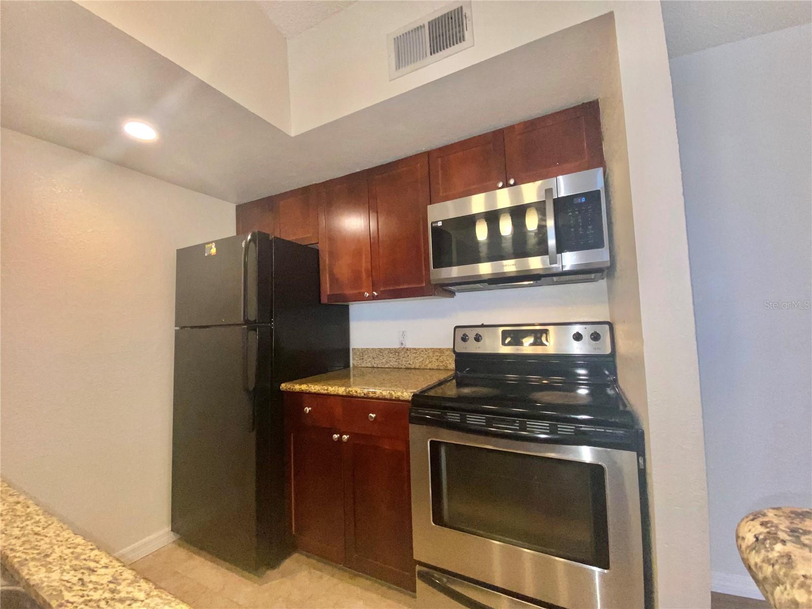 RESIDENCES/MILLENIA - Residential