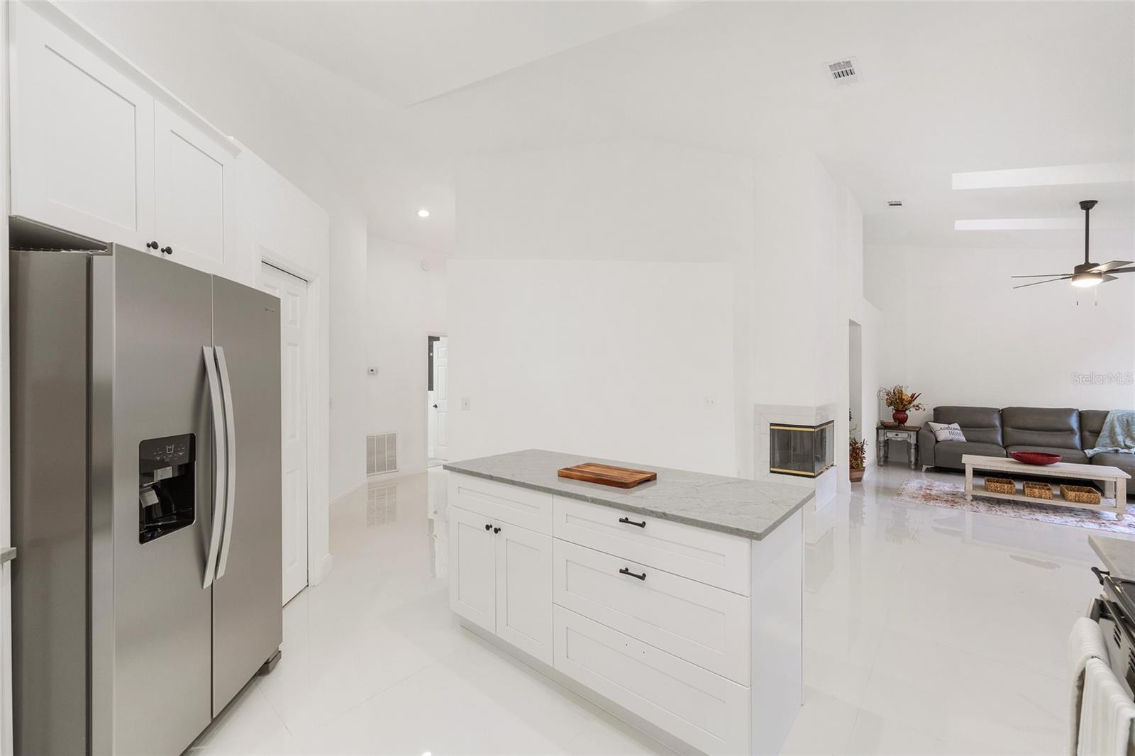 RAINBOW SPGS 04 REP - Residential