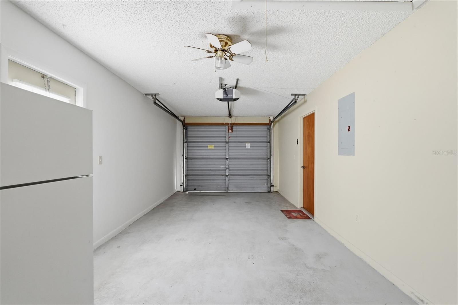 RAINBOW LAKES ESTATE - Residential