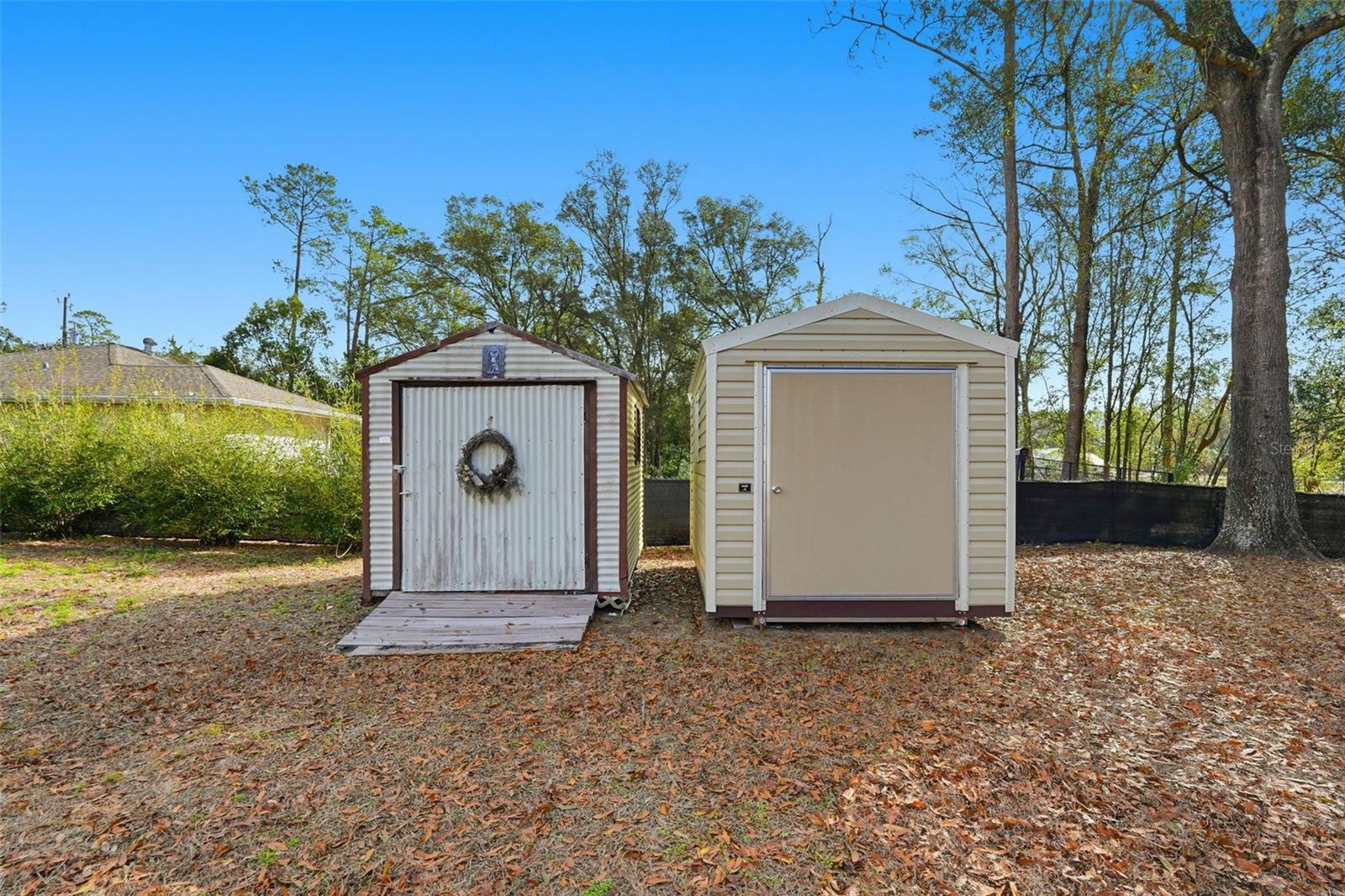 RAINBOW LAKES ESTATE - Residential