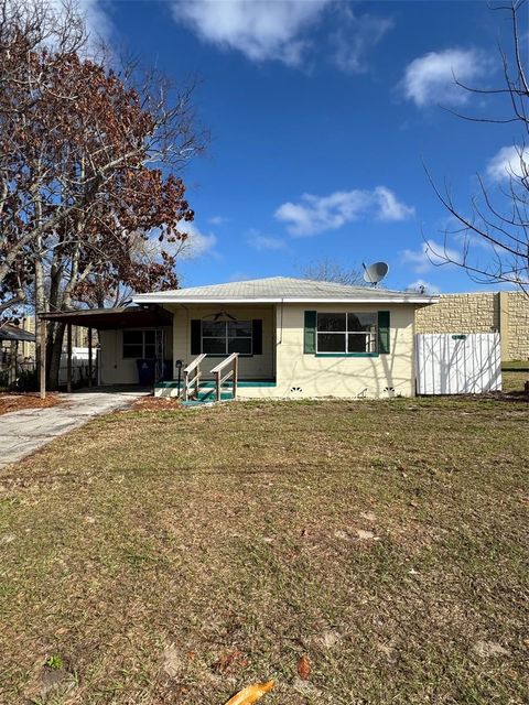 Photo of 312 Lime Avenue, Lake Wales, FL 33853 (MLS # L4960224)