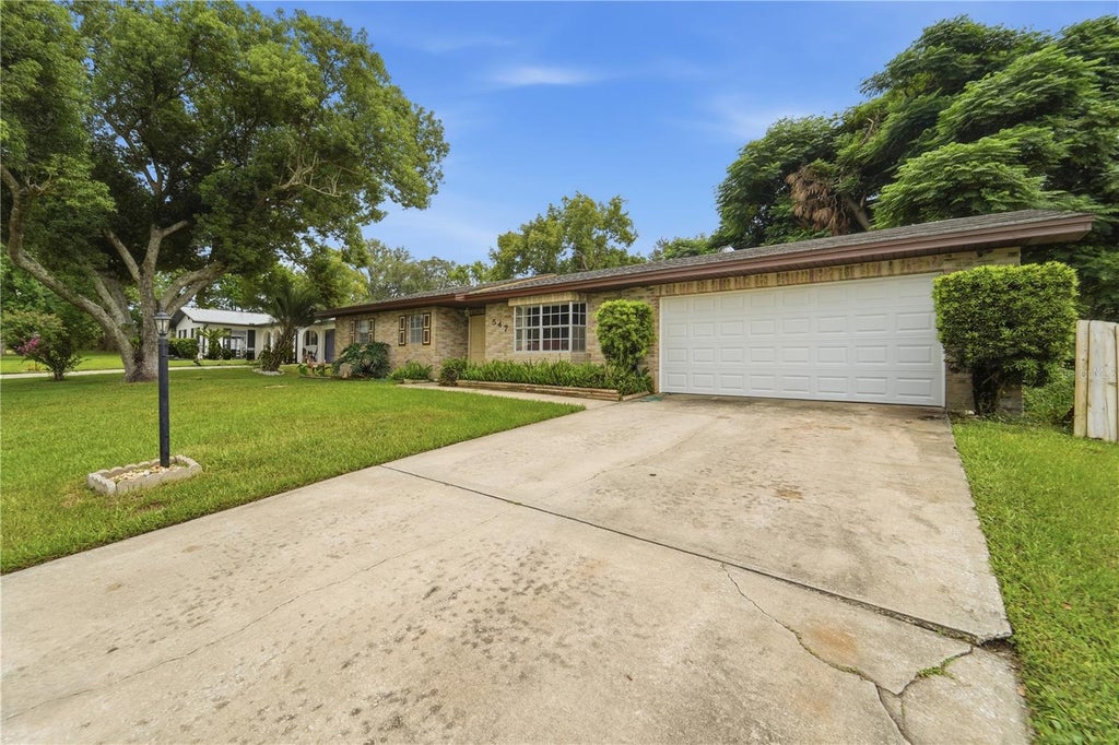 Photo of 547 Everett Street, Deltona, FL 32725 (MLS # O6438905)