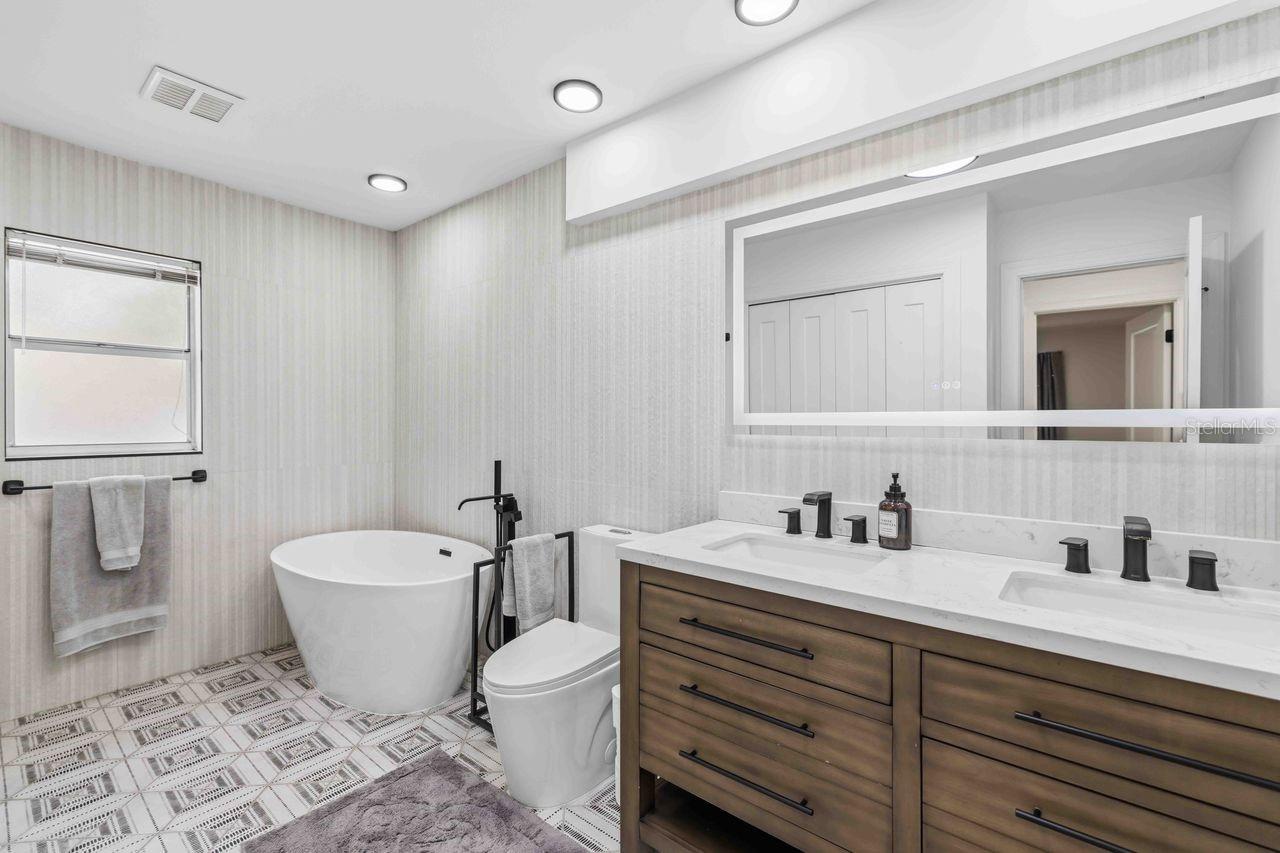 PALM-AIRE AT SARASOTA - Residential