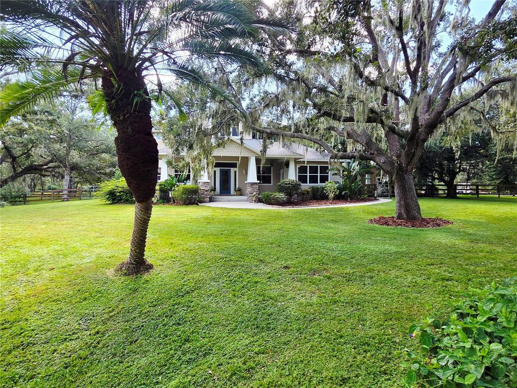 Photo of 22906 73rd Avenue E, Bradenton, FL 34211 (MLS # A4667239)