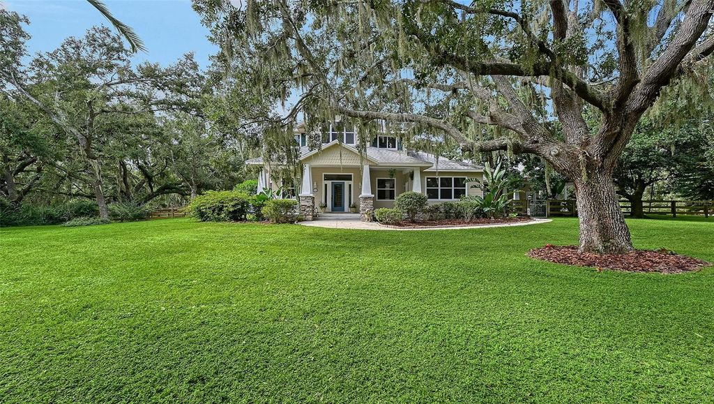 Photo of 22906 73rd Avenue E, Bradenton, FL 34211 (MLS # A4667239)