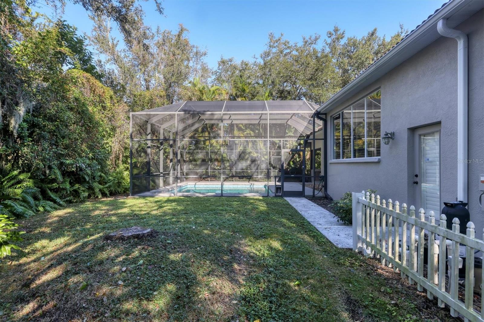 PARK TRACE ESTATES - Residential