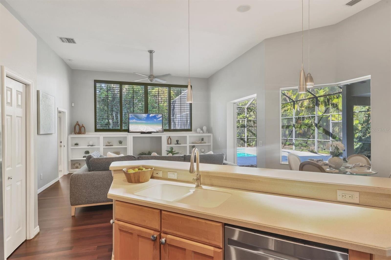 PARK TRACE ESTATES - Residential