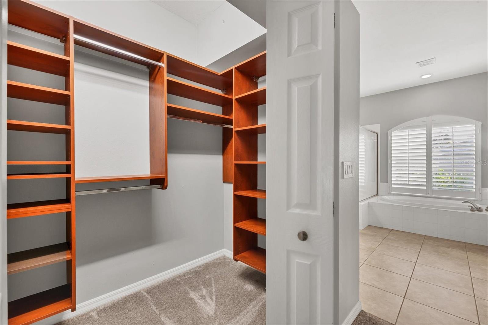 PARK TRACE ESTATES - Residential