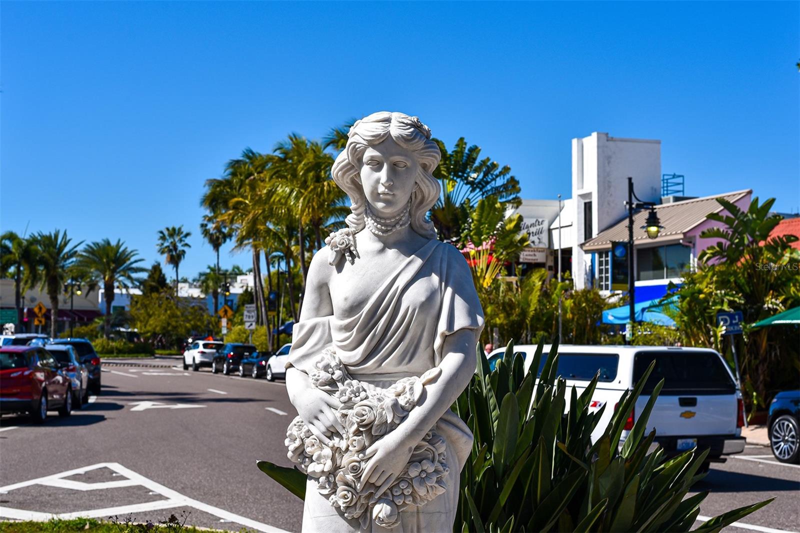 ST ARMAND TOWERS NORTH - Residential Lease