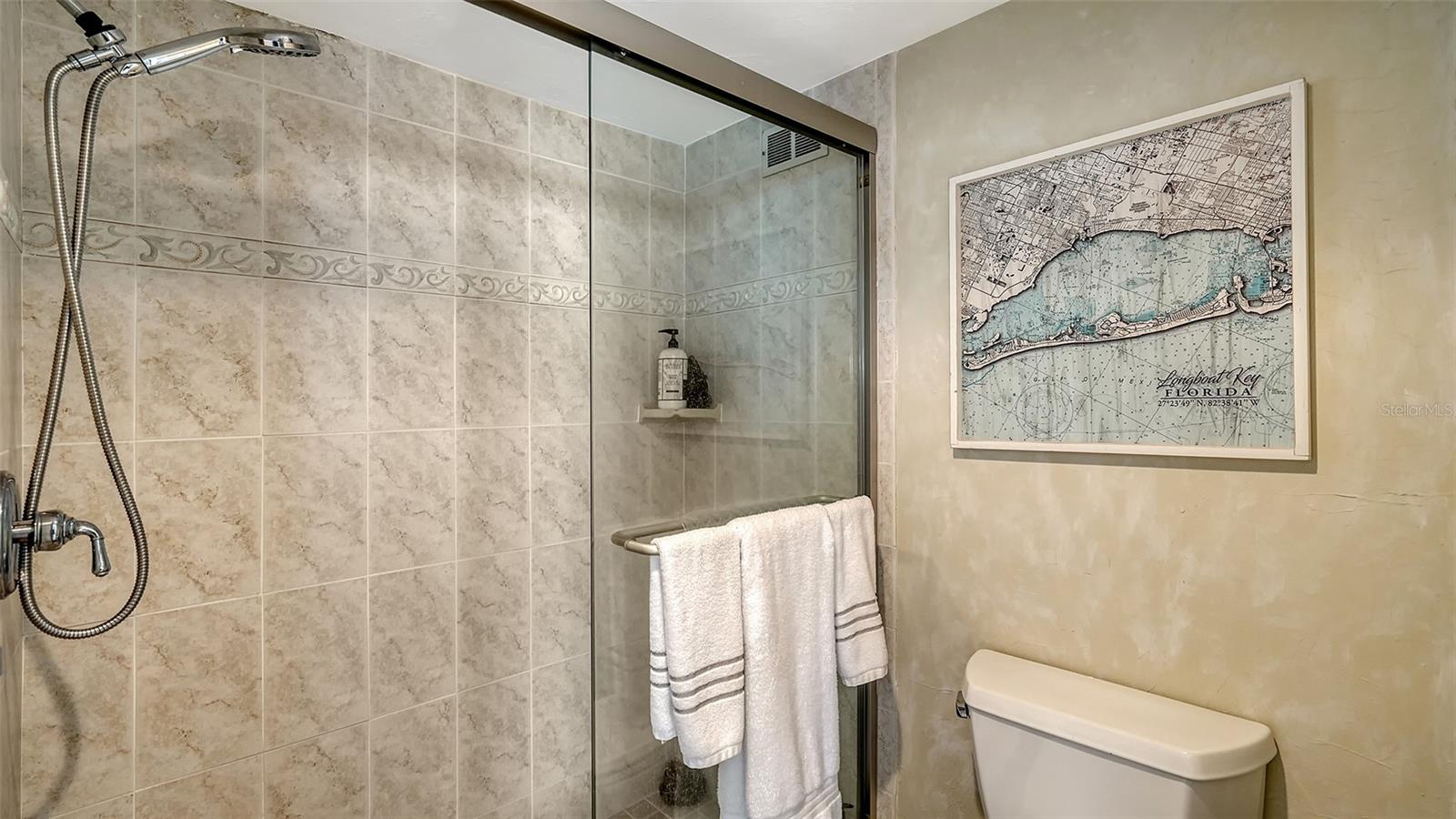 ST ARMAND TOWERS NORTH - Residential Lease