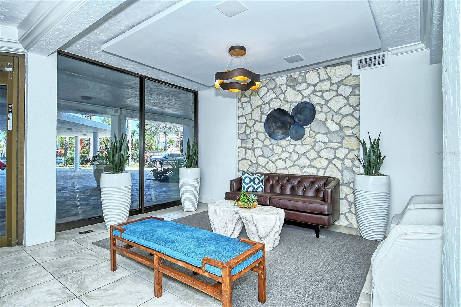 ST ARMAND TOWERS NORTH - Residential Lease