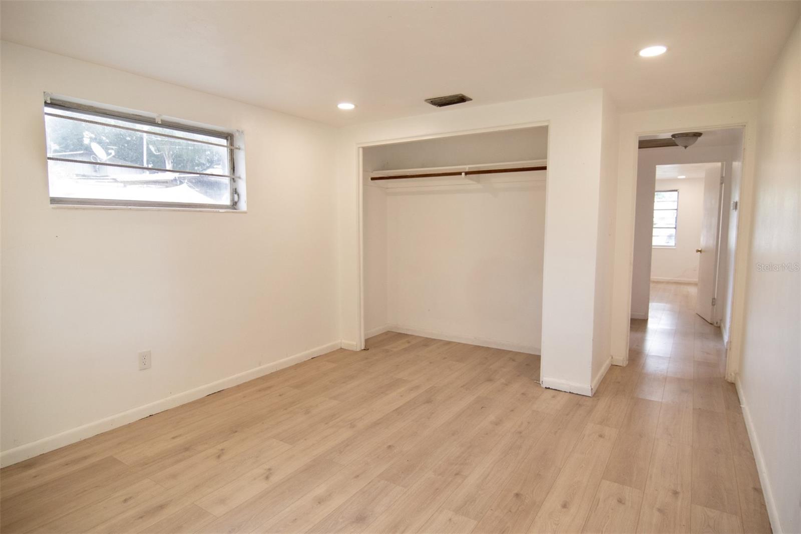 BAY STREET VILLAS - Residential