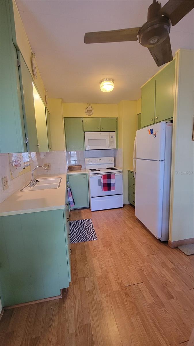 SKY HARBOR ESTATES CORP INC CONDO - Residential