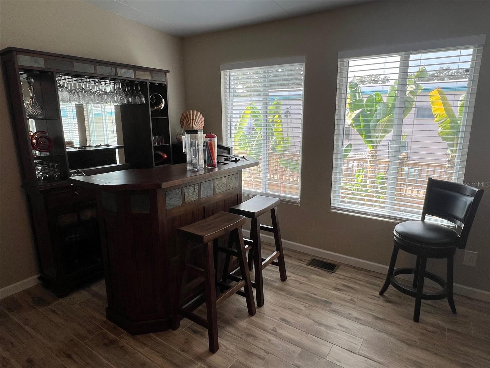 12651 SEMINOLE BOULEVARD 4F