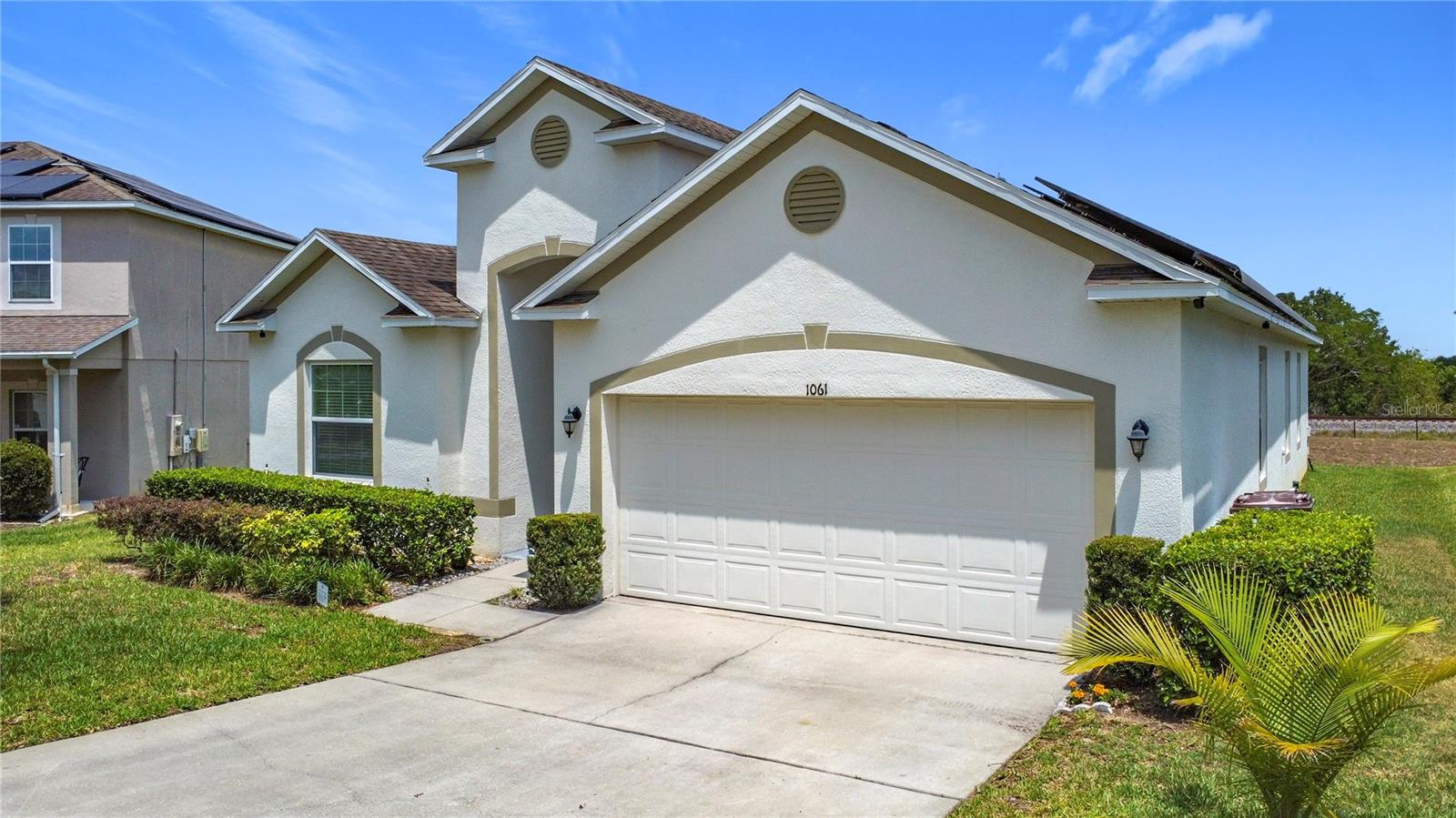1061 SUFFRAGATTE CIRCLE
