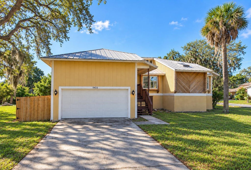 Photo of 5422 Foley Square, New Port Richey, FL 34652 (MLS # O6444853)