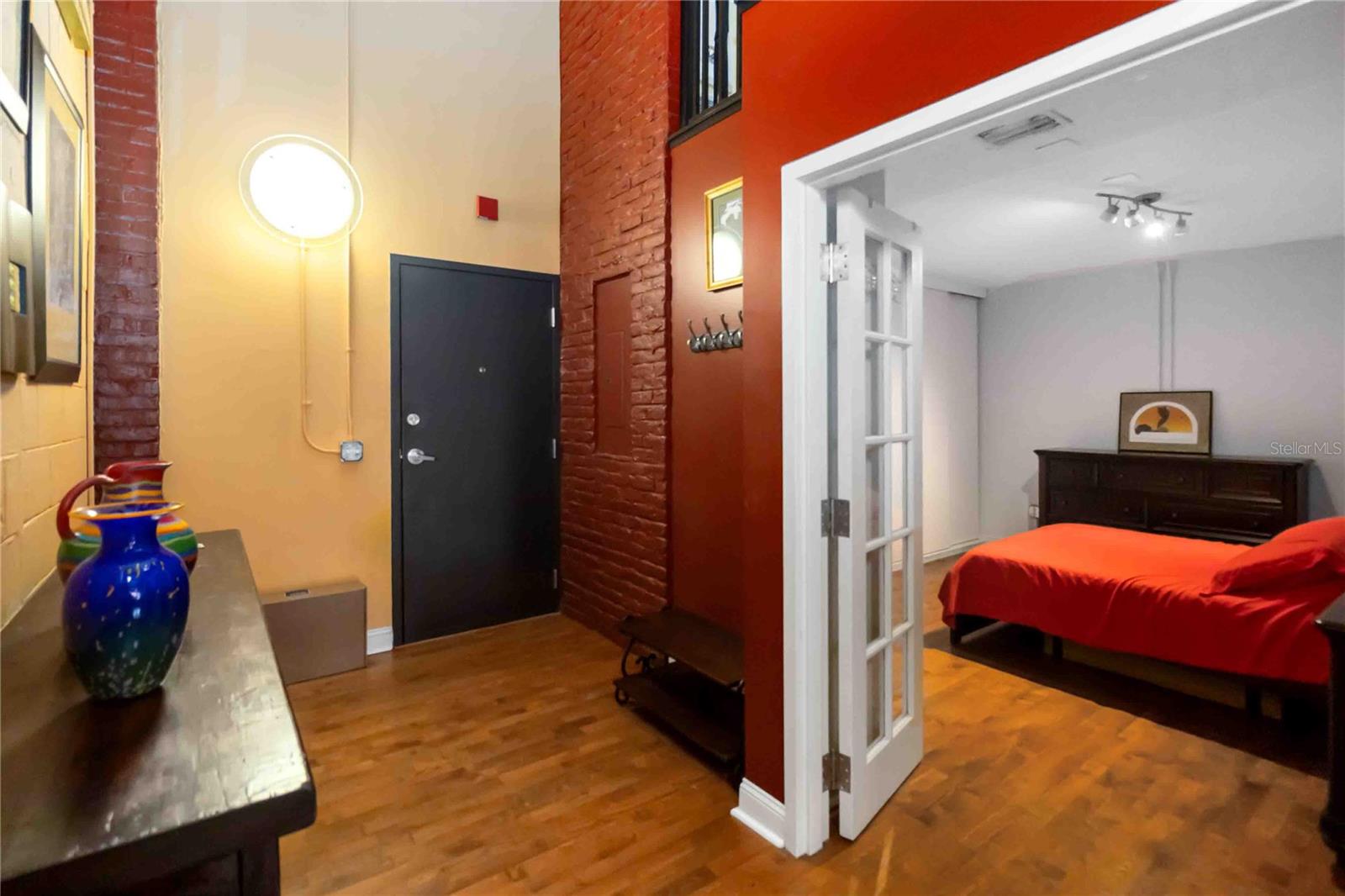 CHINA GLASS WAREHOUSE LOFTS CONDO - Residential