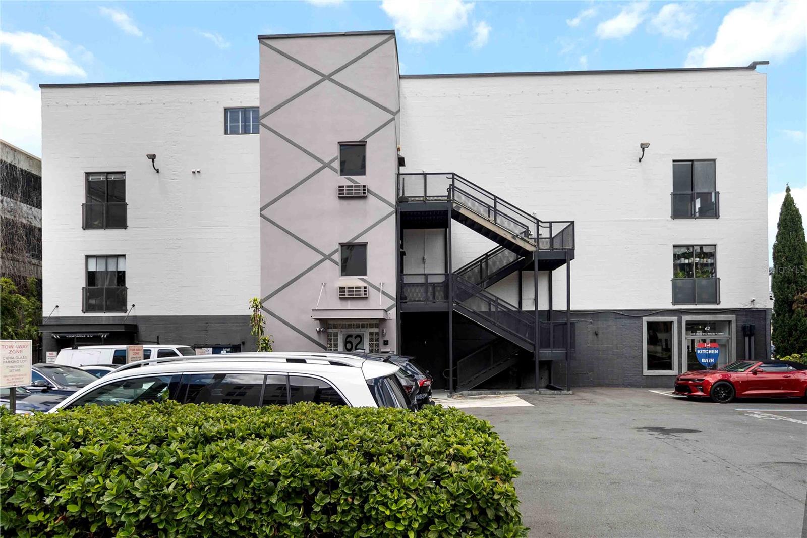 CHINA GLASS WAREHOUSE LOFTS CONDO - Residential