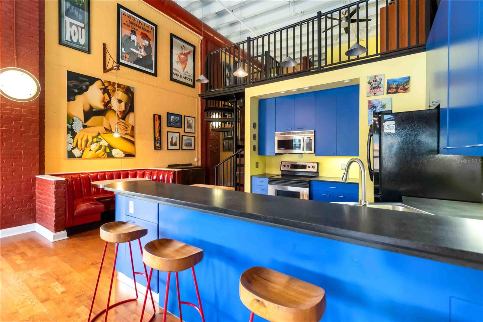 CHINA GLASS WAREHOUSE LOFTS CONDO - Residential