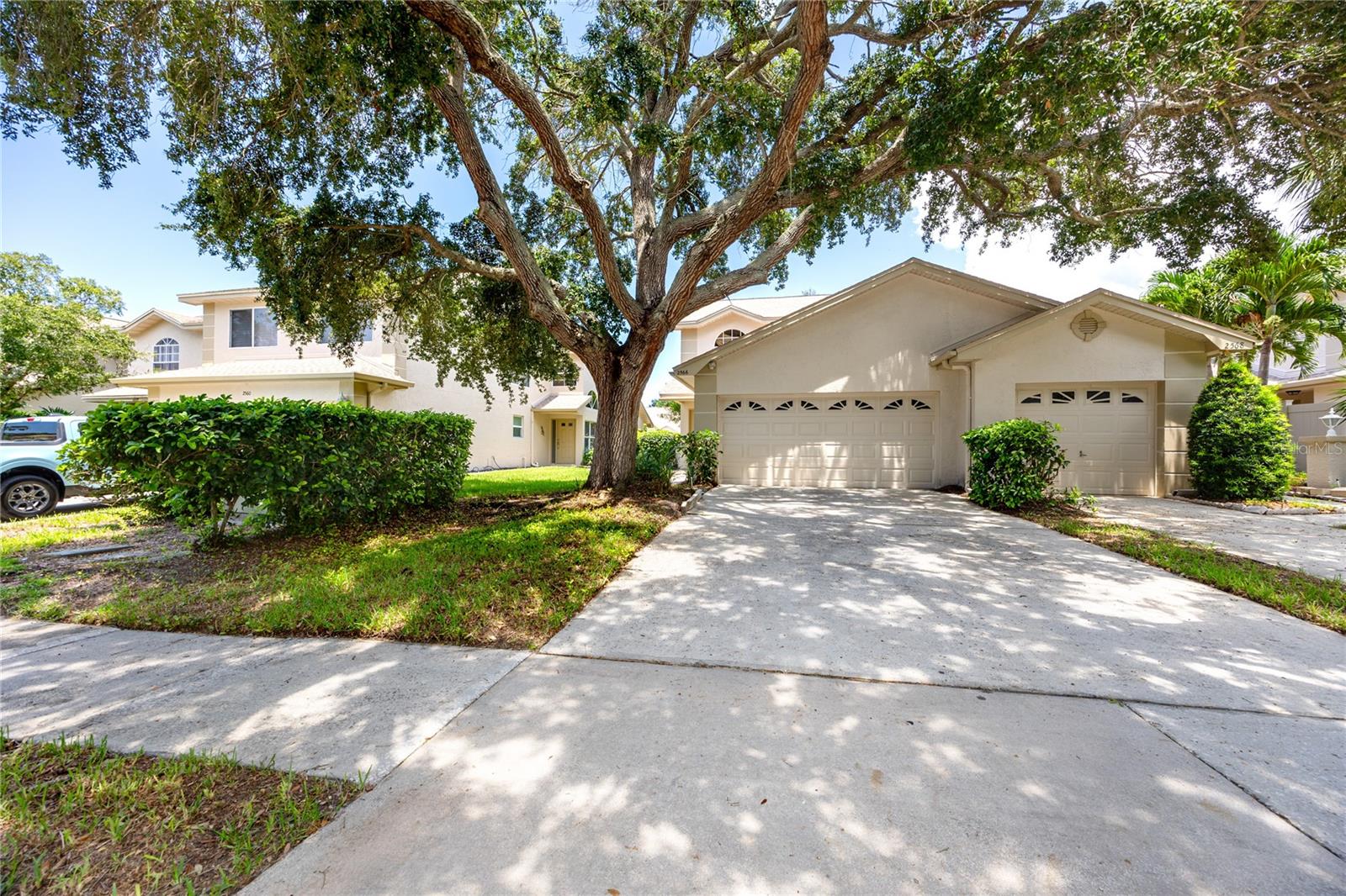 2566 W BROOK LANE