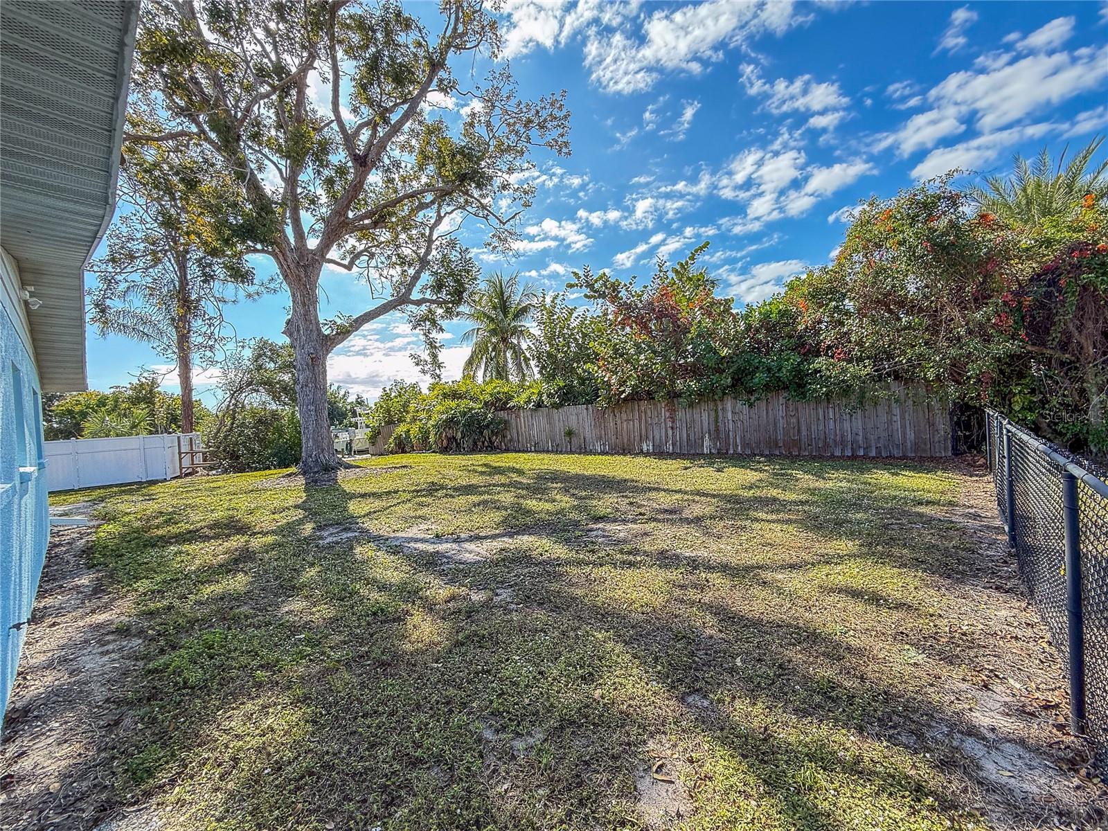 MANATI SHORES SECOND ADD - Residential