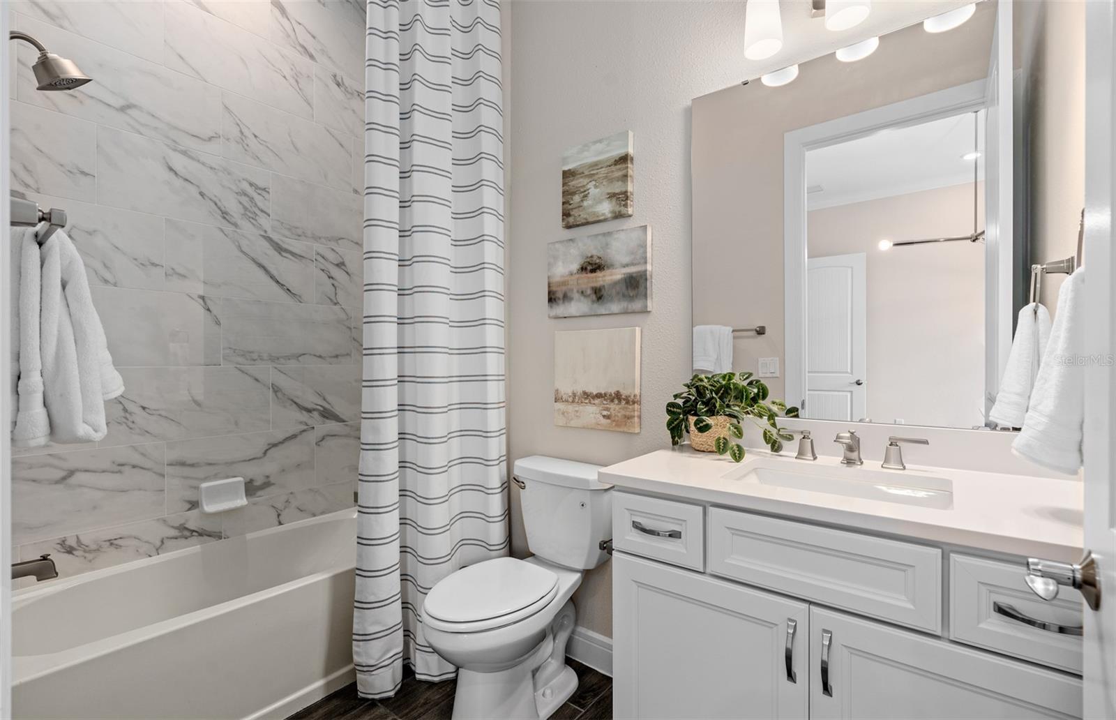 DEL WEBB OASIS - Residential