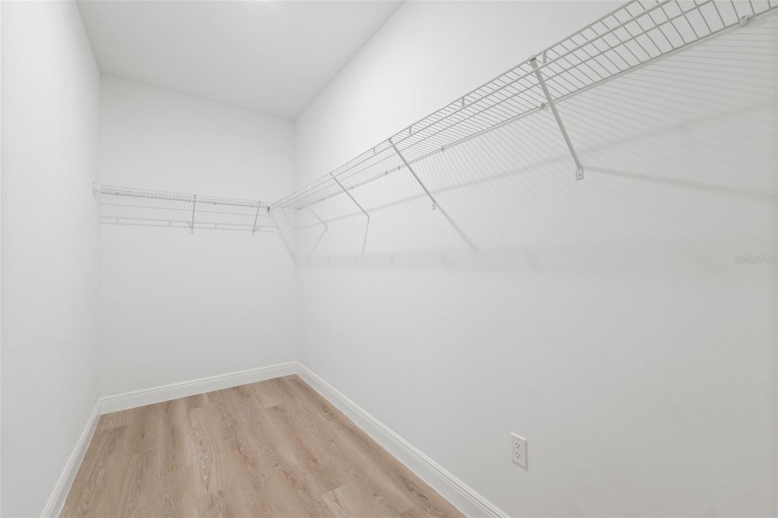 MARION OAKS UN SEVEN - Residential