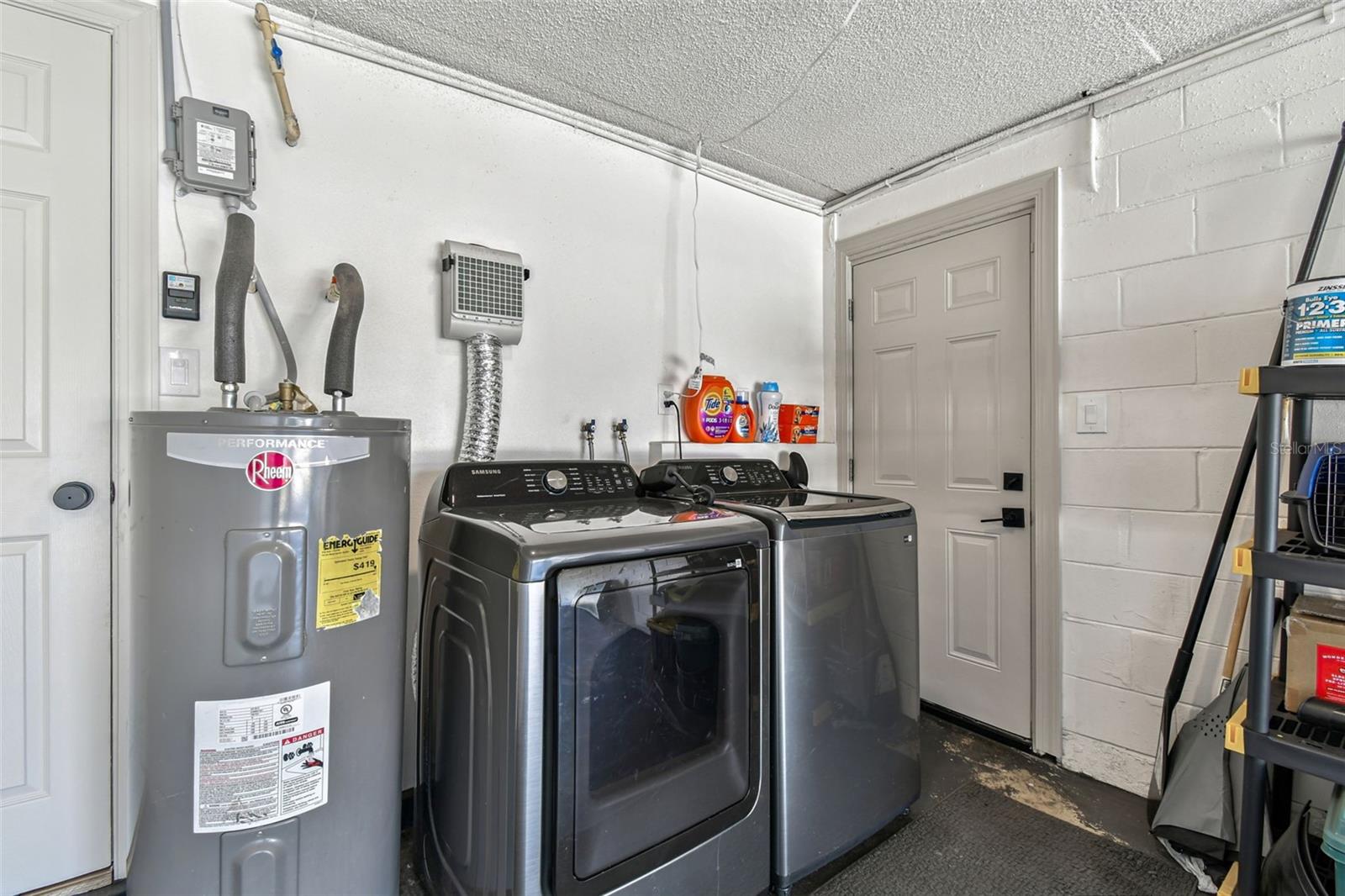 HALGREEN MANOR - Residential