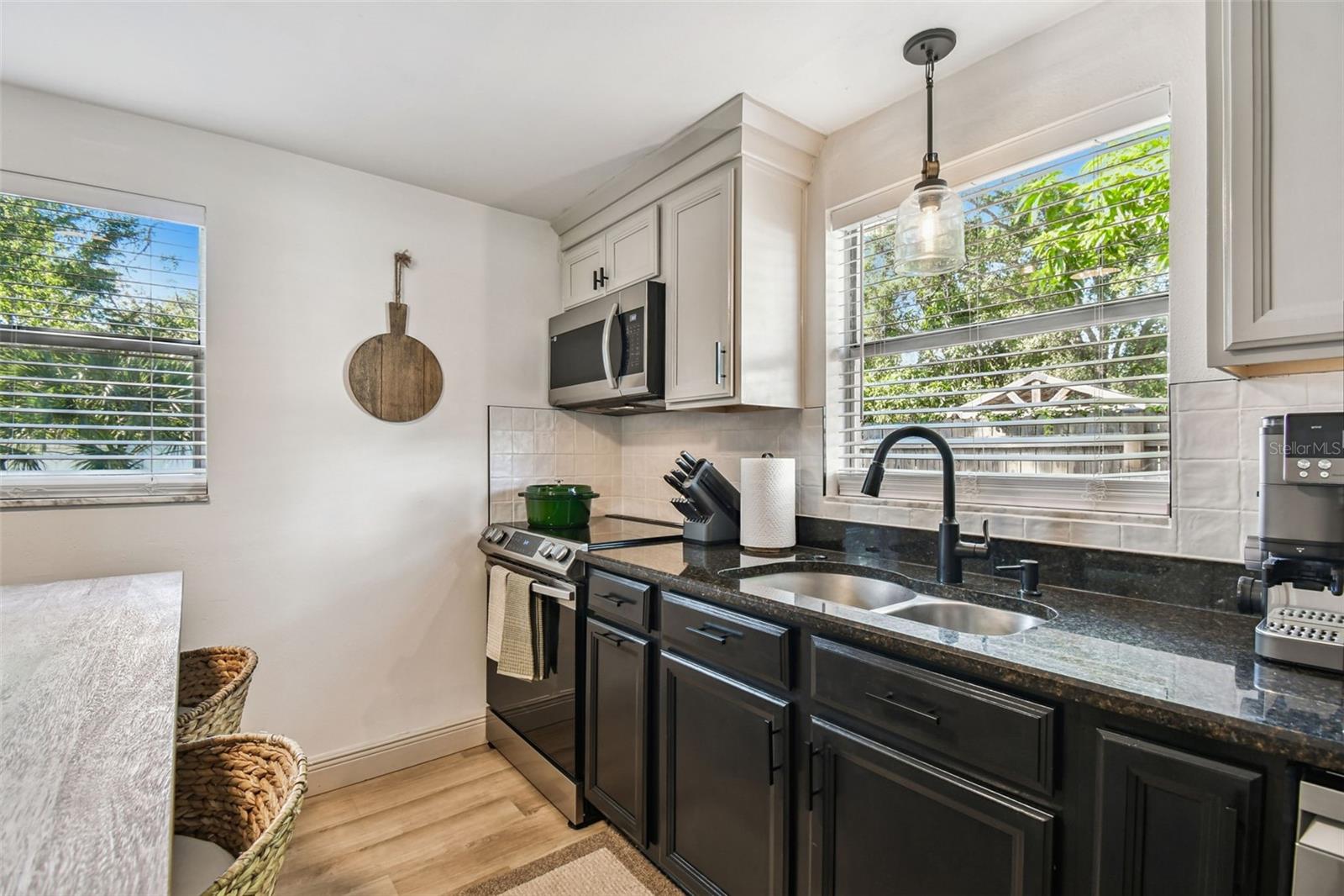 HALGREEN MANOR - Residential