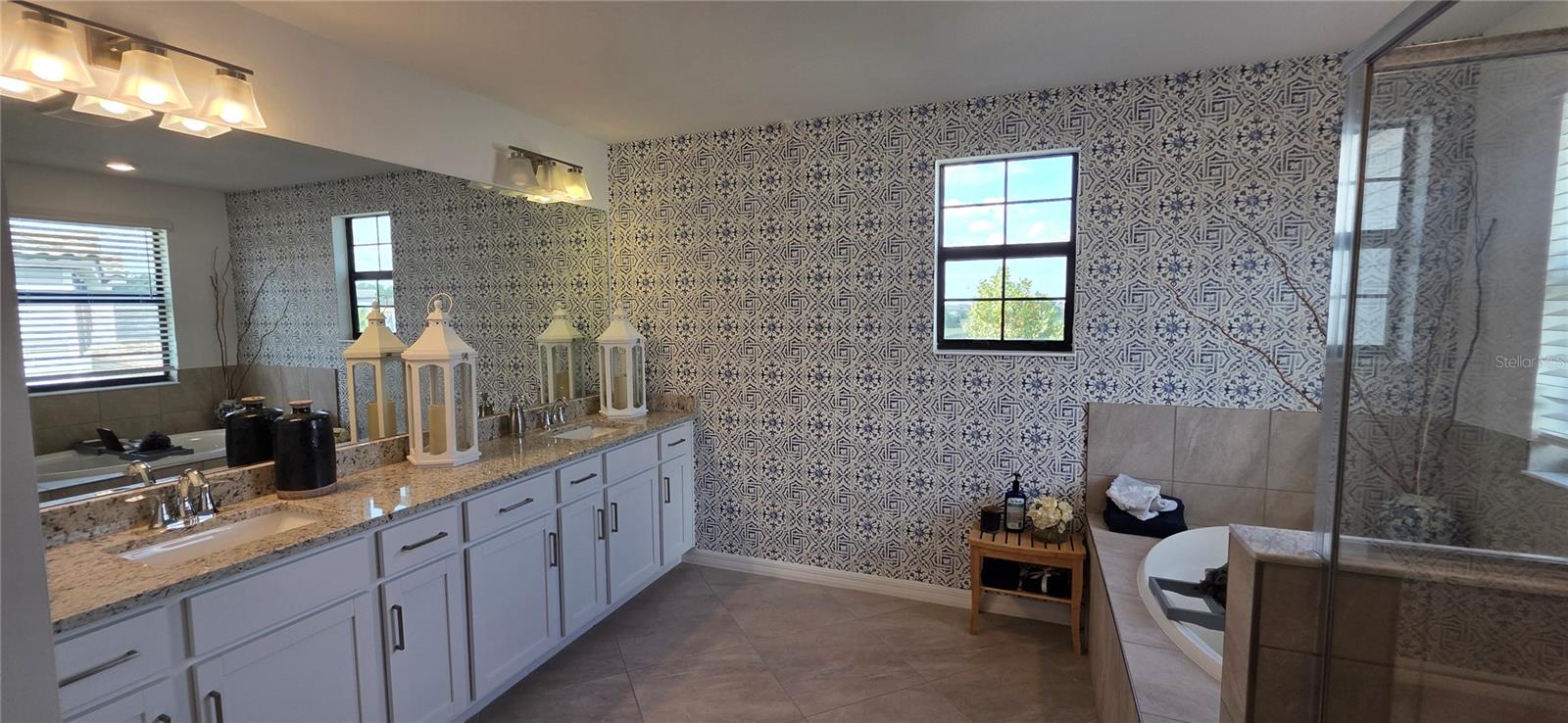 LORRAINE LAKES PH I - Residential