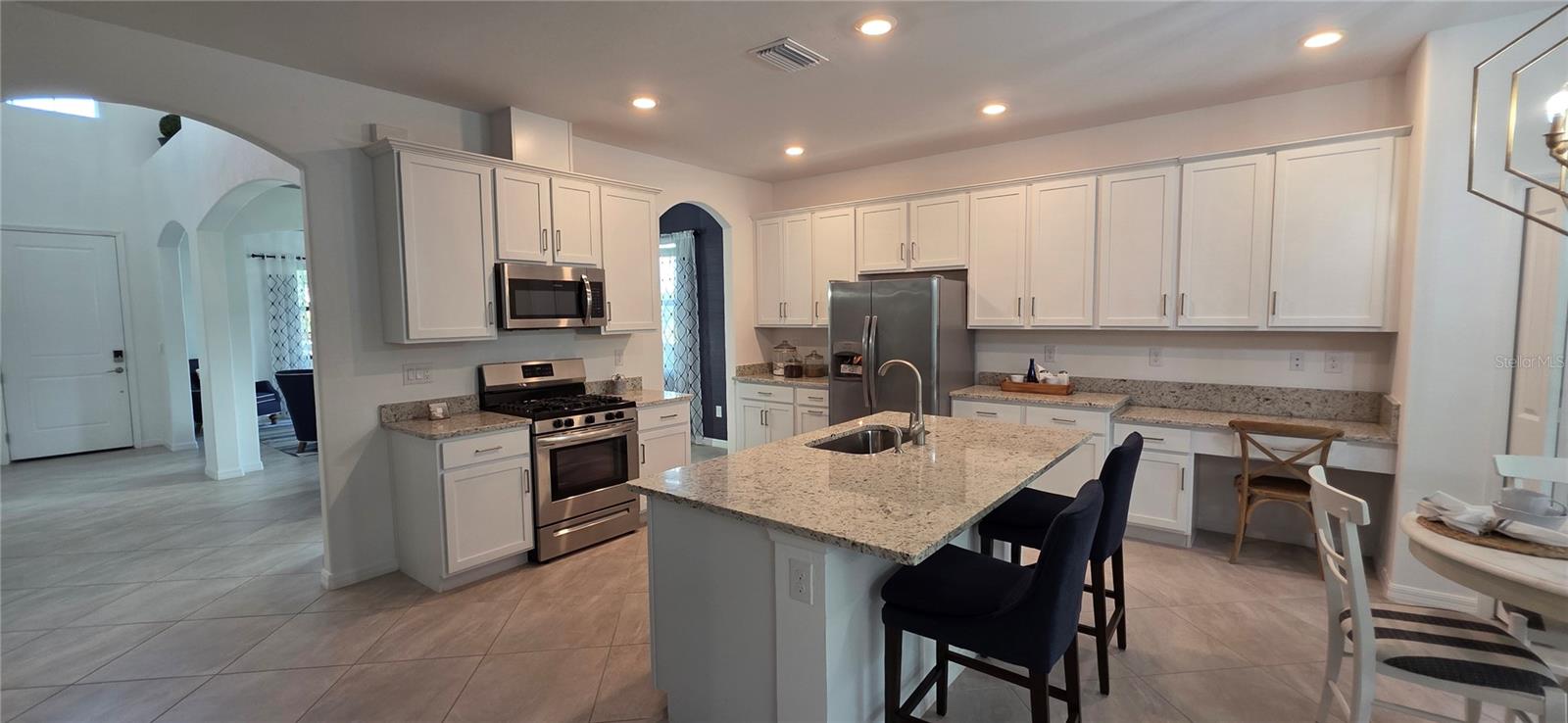 LORRAINE LAKES PH I - Residential