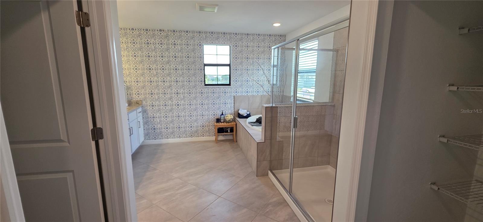 LORRAINE LAKES PH I - Residential