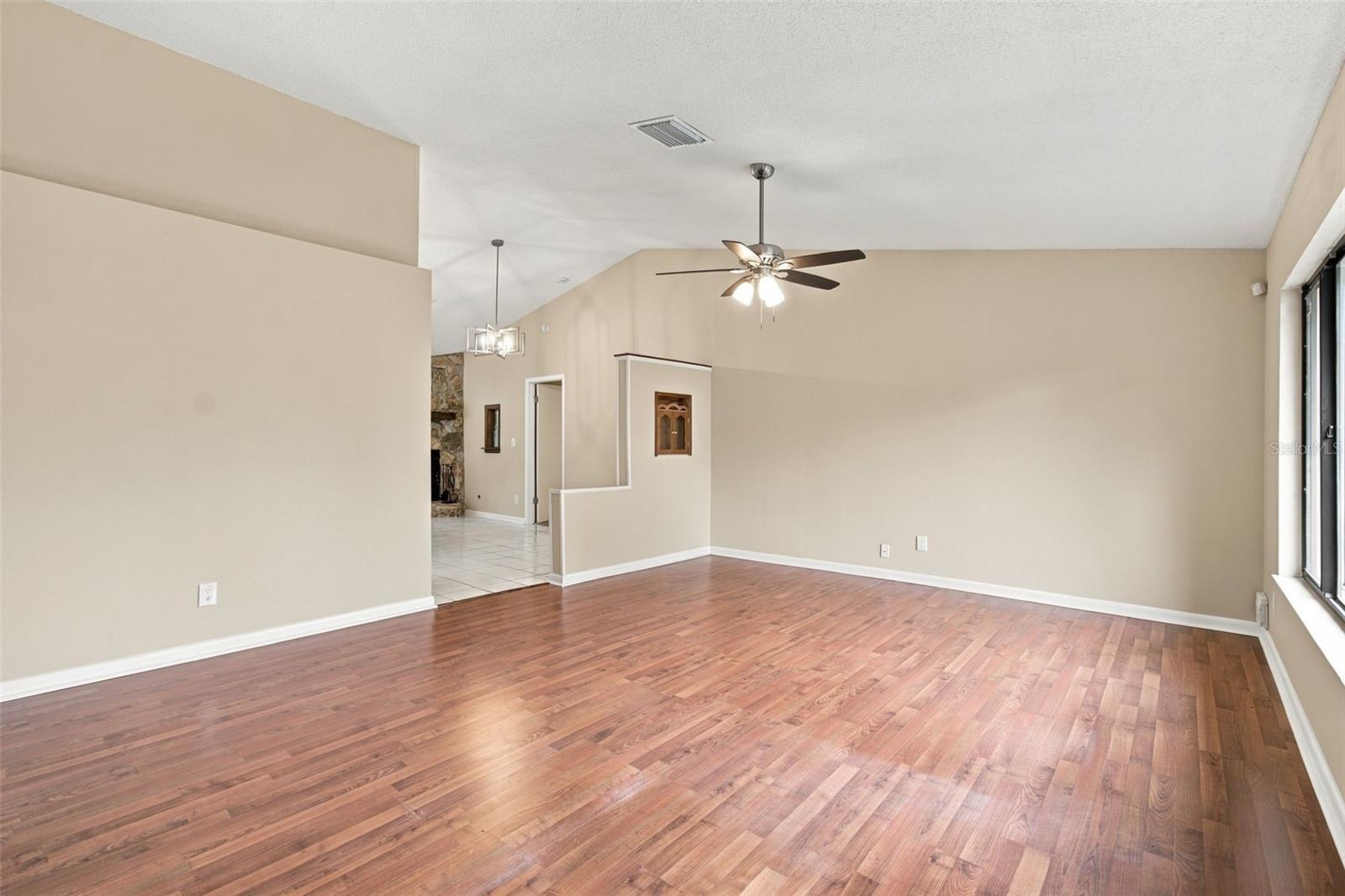 9403 HORIZON DRIVE