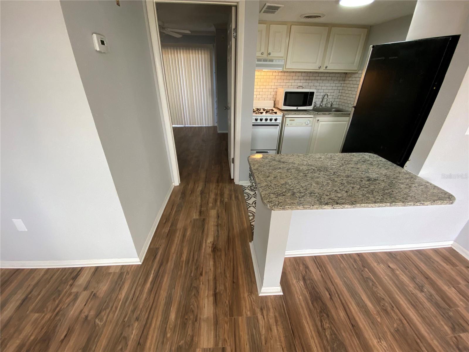 122 WATER FRONT WAY 360