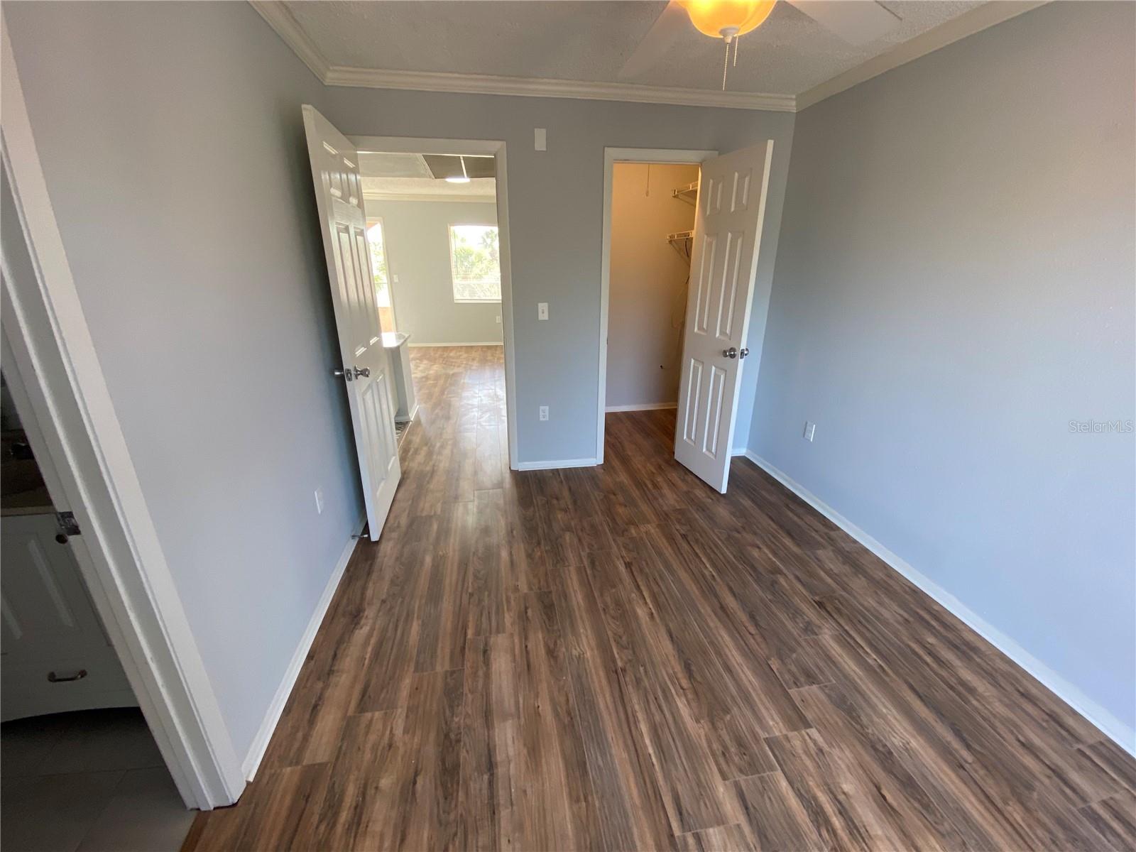 122 WATER FRONT WAY 360