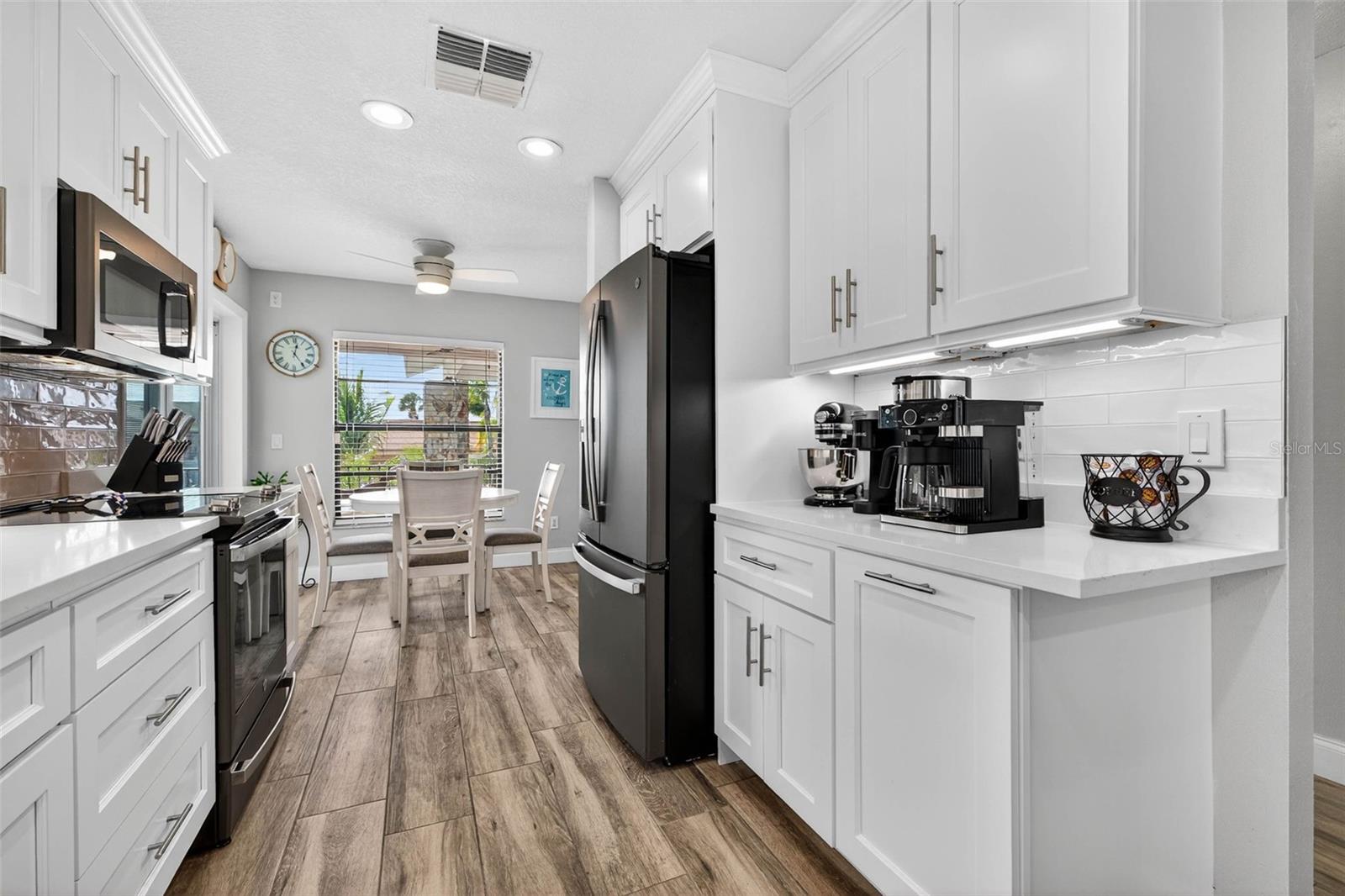 GULF HARBORS WOODLANDS - Residential