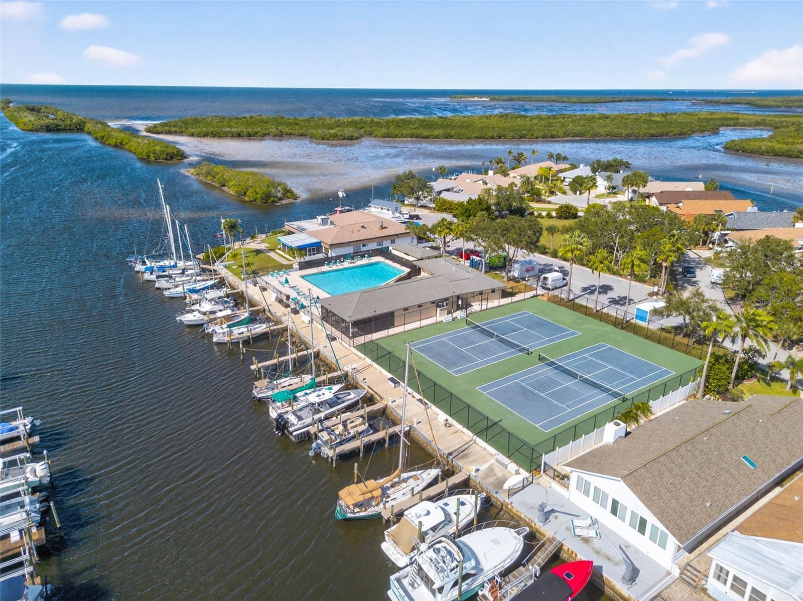 GULF HARBORS WOODLANDS - Residential