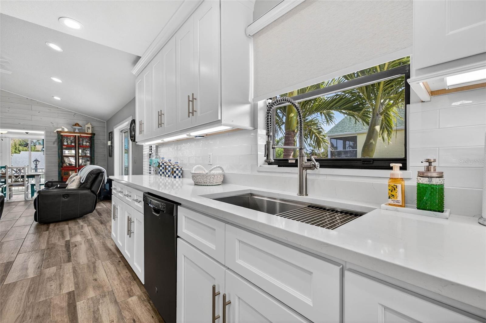 GULF HARBORS WOODLANDS - Residential