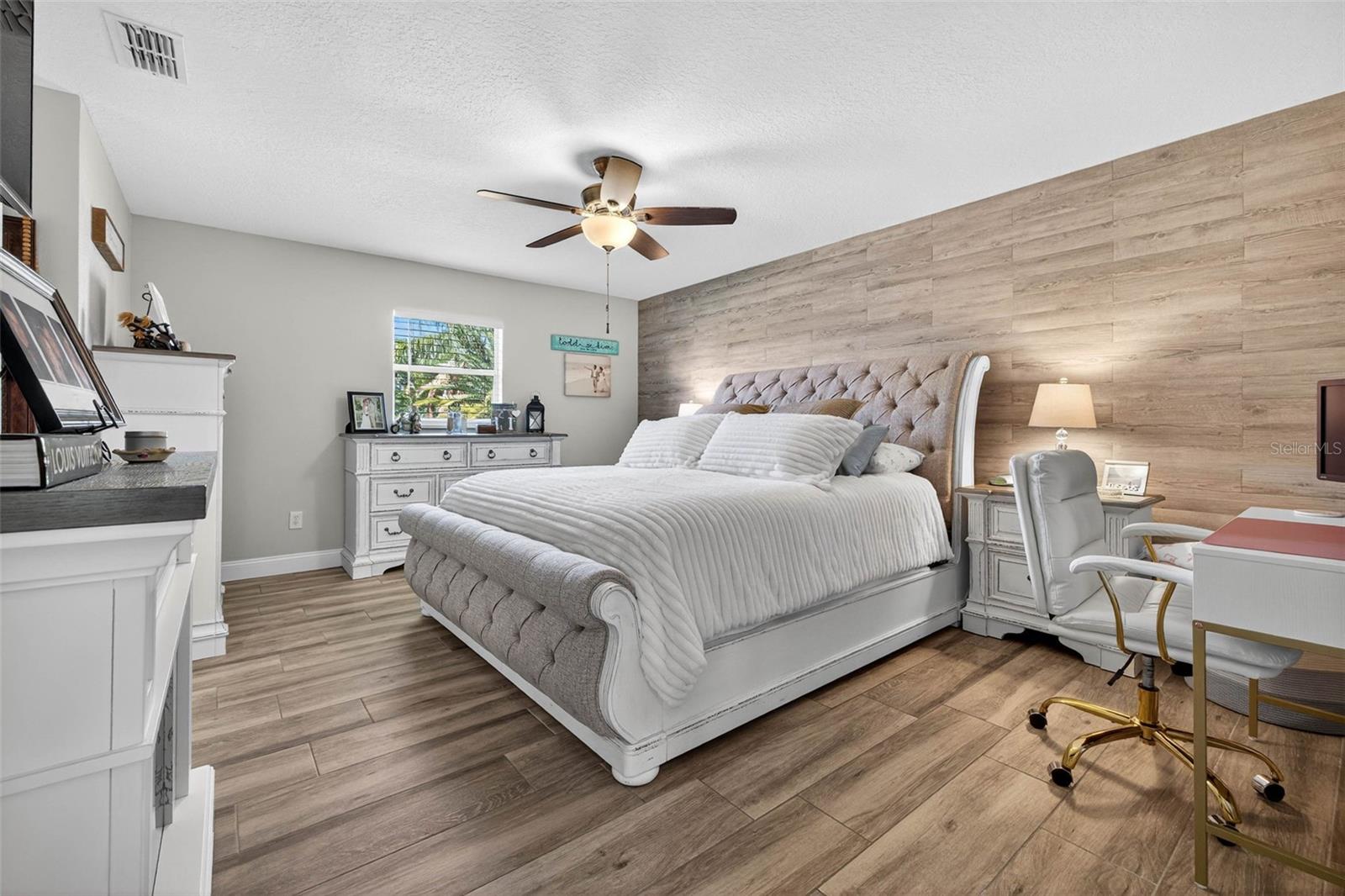 GULF HARBORS WOODLANDS - Residential