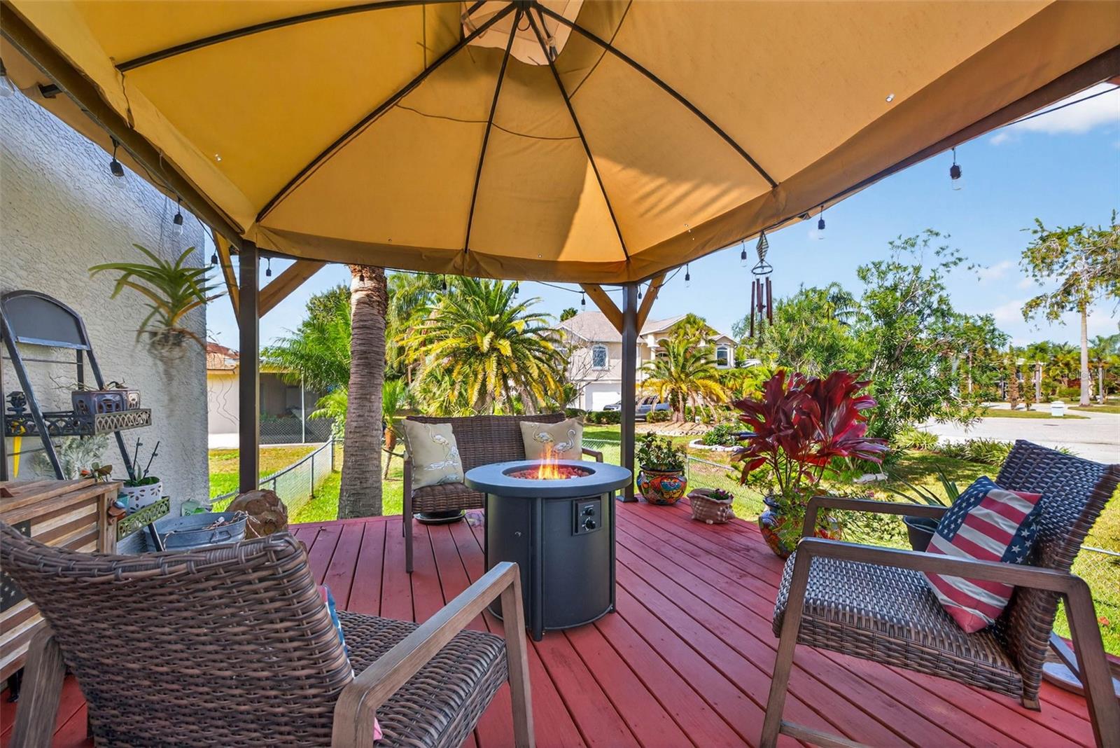 GULF HARBORS WOODLANDS - Residential