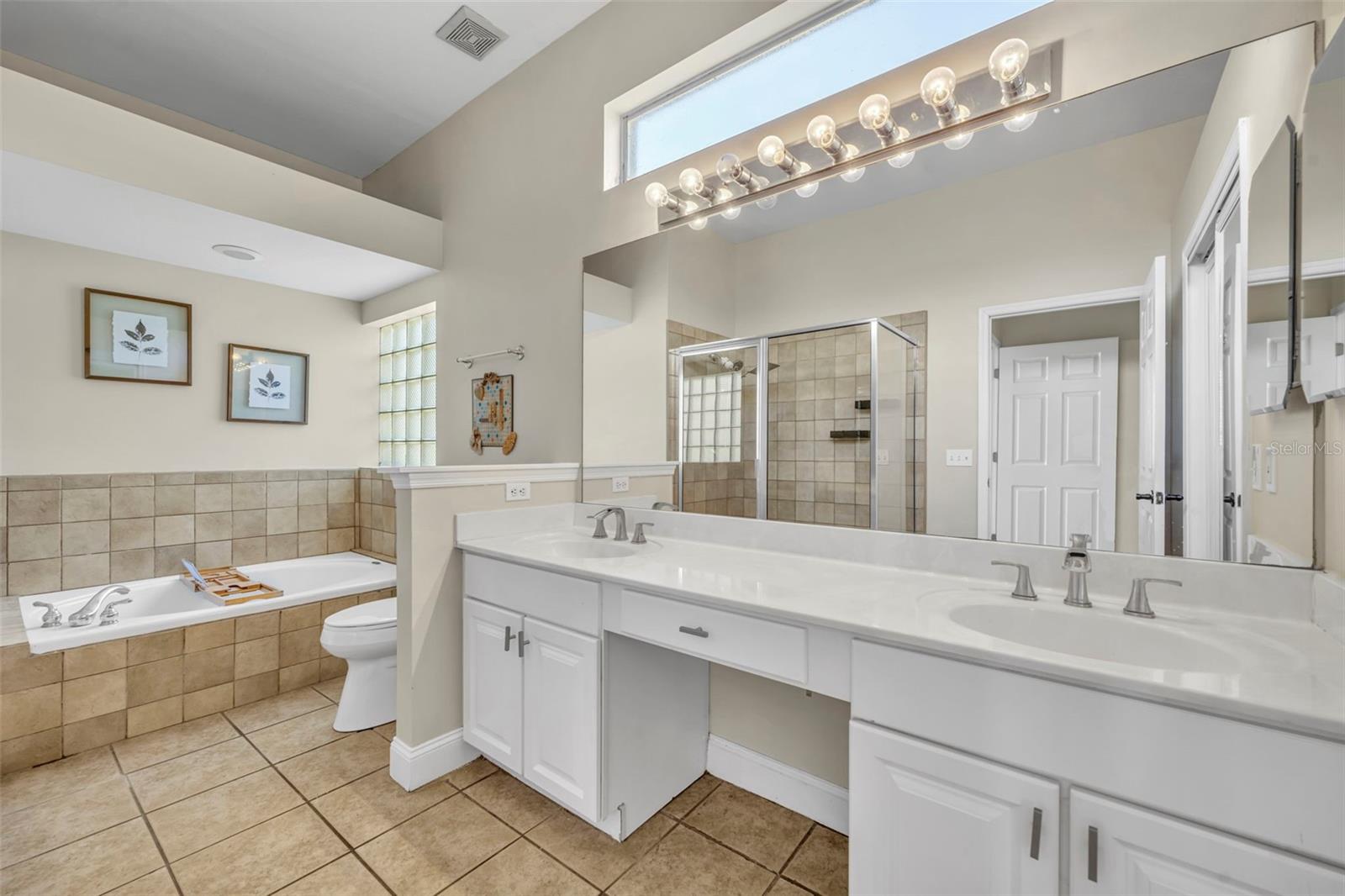 REDBRIDGE AT CARILLON - Residential