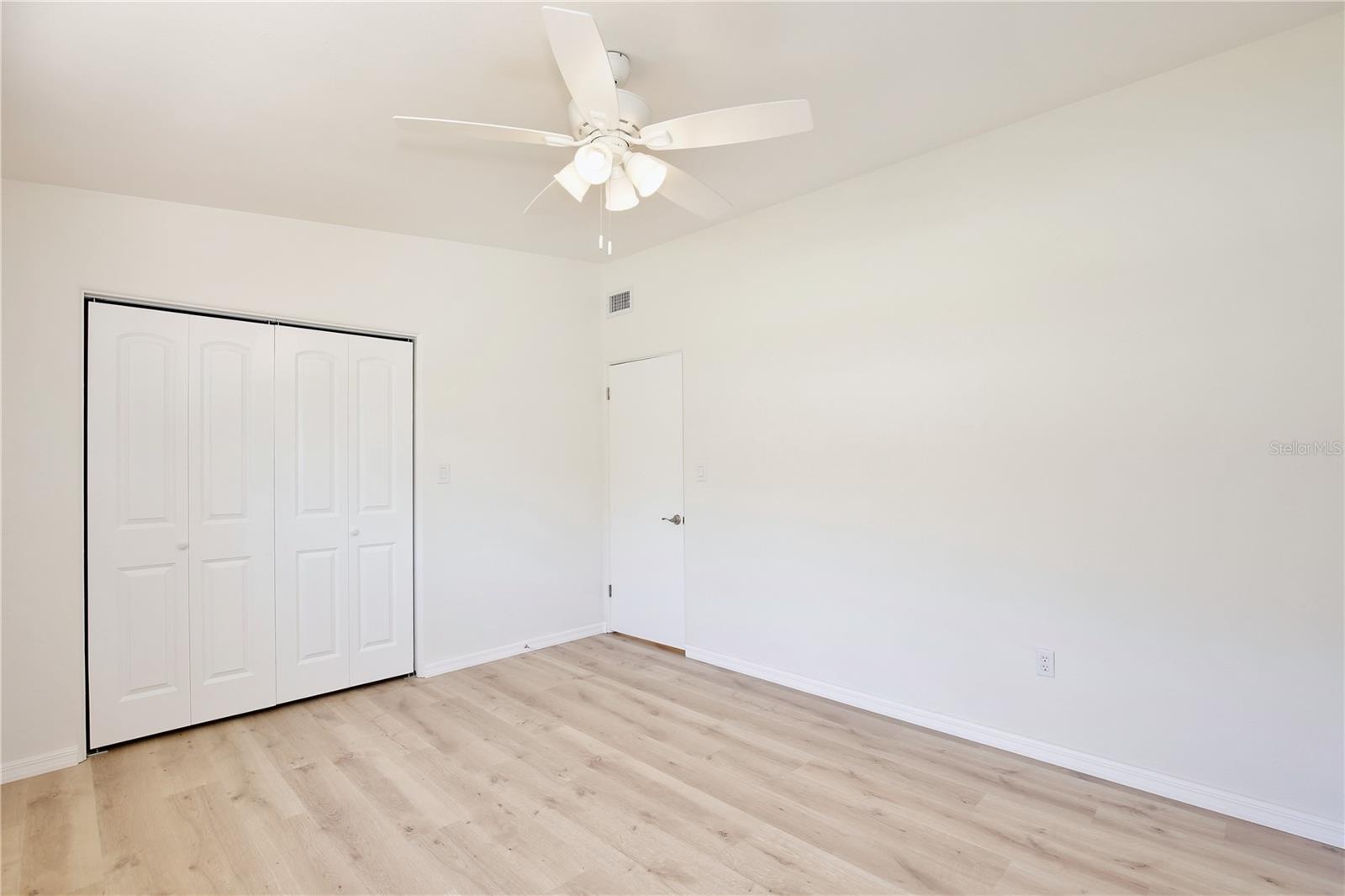 GLASS GARDENS - Residential